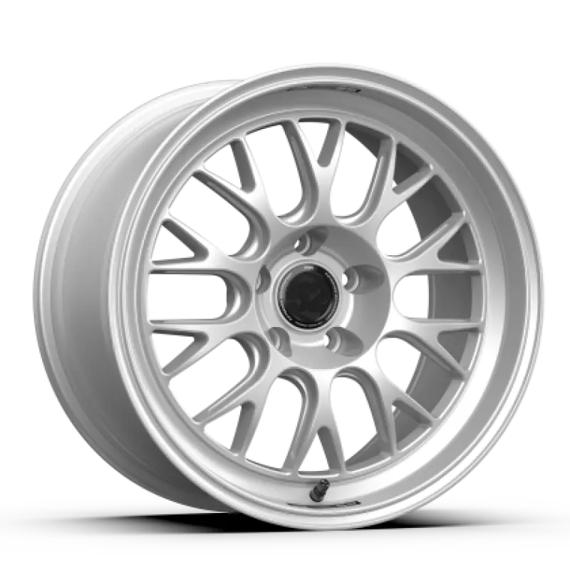 Fifteen52 Holeshot Rsr 18X9 5X114.3 38Mm Et 73.1Mm Center Bore Radiant Silver Wheel 1
