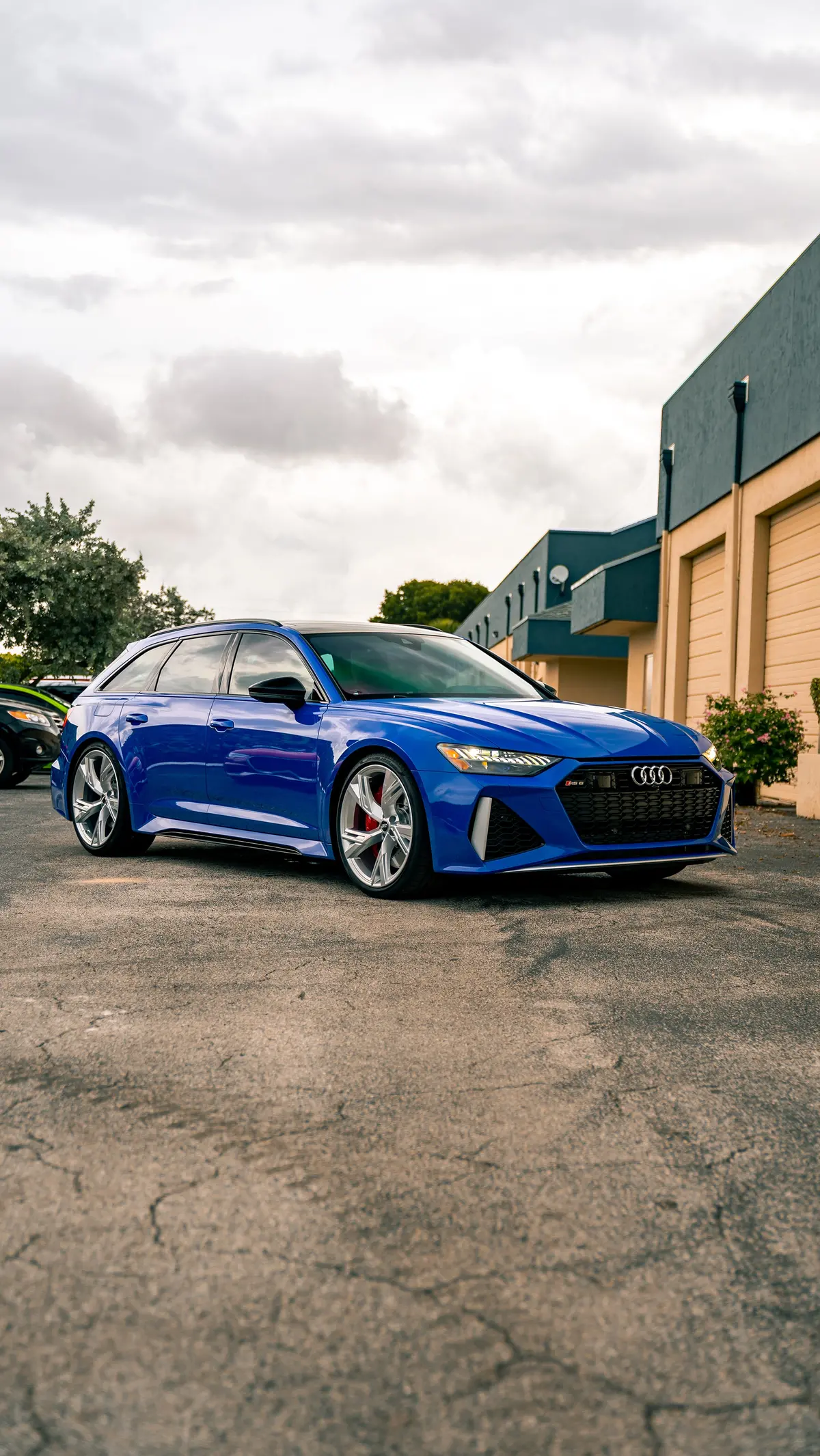 C8 Rs6/Rs7 Front Bumper Aluminum Optics 1
