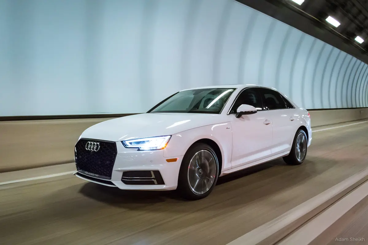 Audi A4/S4 B9 Rs-Style Grille - Pre Facelift (2016-2018) 3