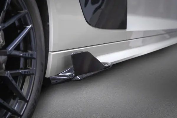 Capristo Audi R8 (Gen2) - Carbon Side Fins 1
