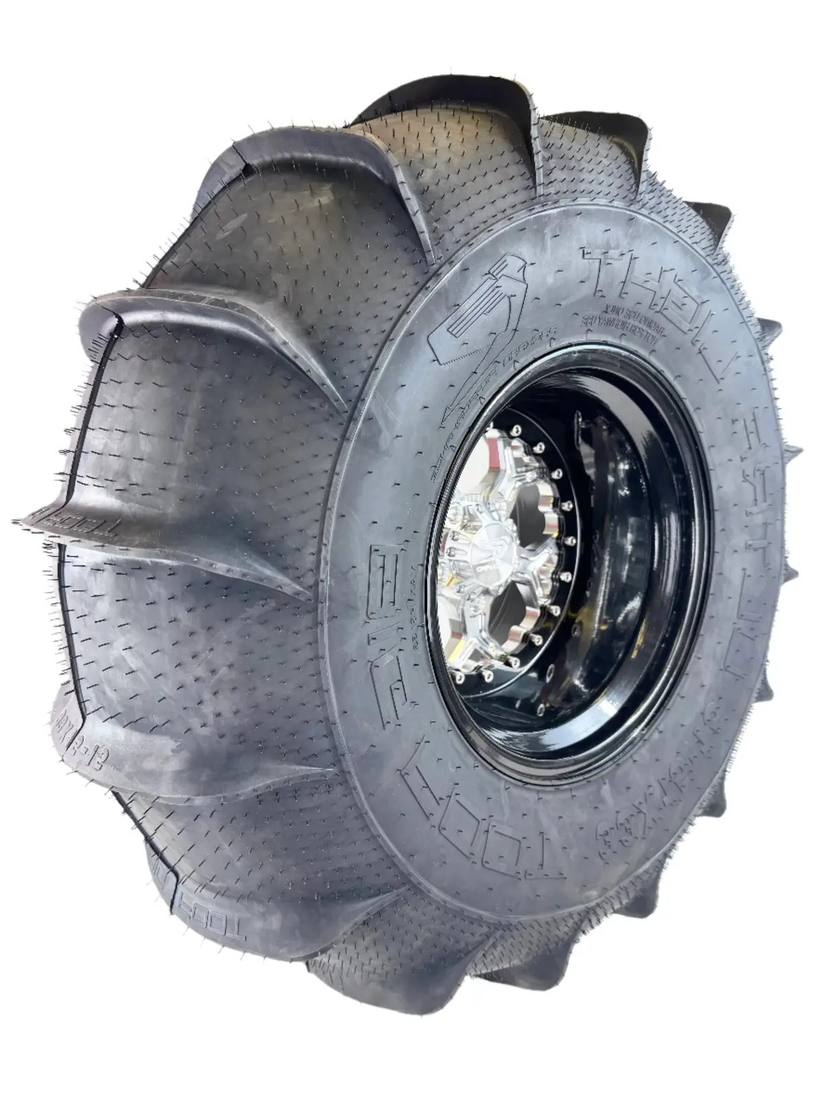 Big Foot Paddle Tires Comp Cut By Treadcuts - Packard Performance 1