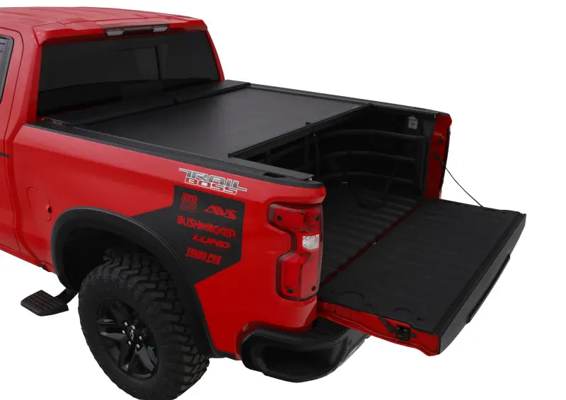 Roll-N-Lock 2022 Toyota Tundra Crew/Double Cab (5Ft6in Bed) A-Series Retractable Tonneau Cover 1