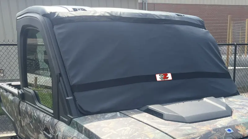 Seizmik 25+ Cf Moto U10 Pro Highland Windshield Protector - Black 1