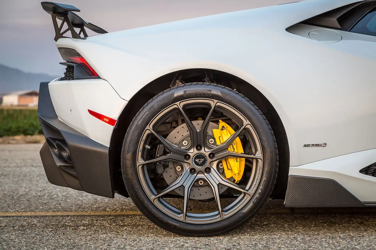 Vorsteiner Novara Edizione Aero Wing Blade W/ Aluminum Uprights Carbon Fiber Pp 2X2 Glossy For Lamborghini Huracan Performante 1